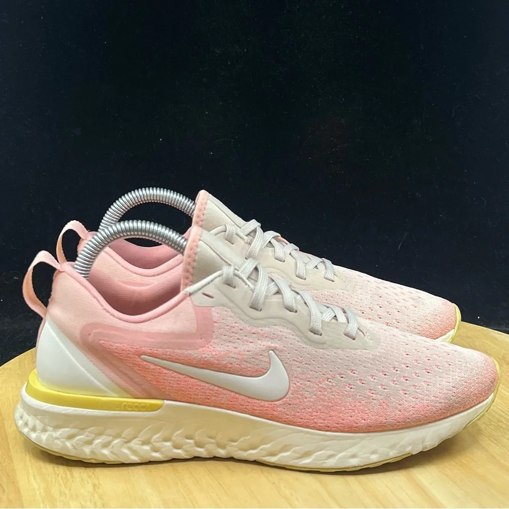 Nike Odyssey React Women's 7.5 Running Shoes Desert Sand Pink White AO9820-002 - Picture 11 of 11